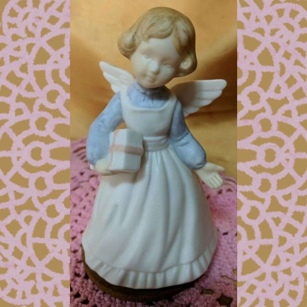 Vintage Angel with Gift Music Box Schmid Japan Theme from Love Story Tune 201